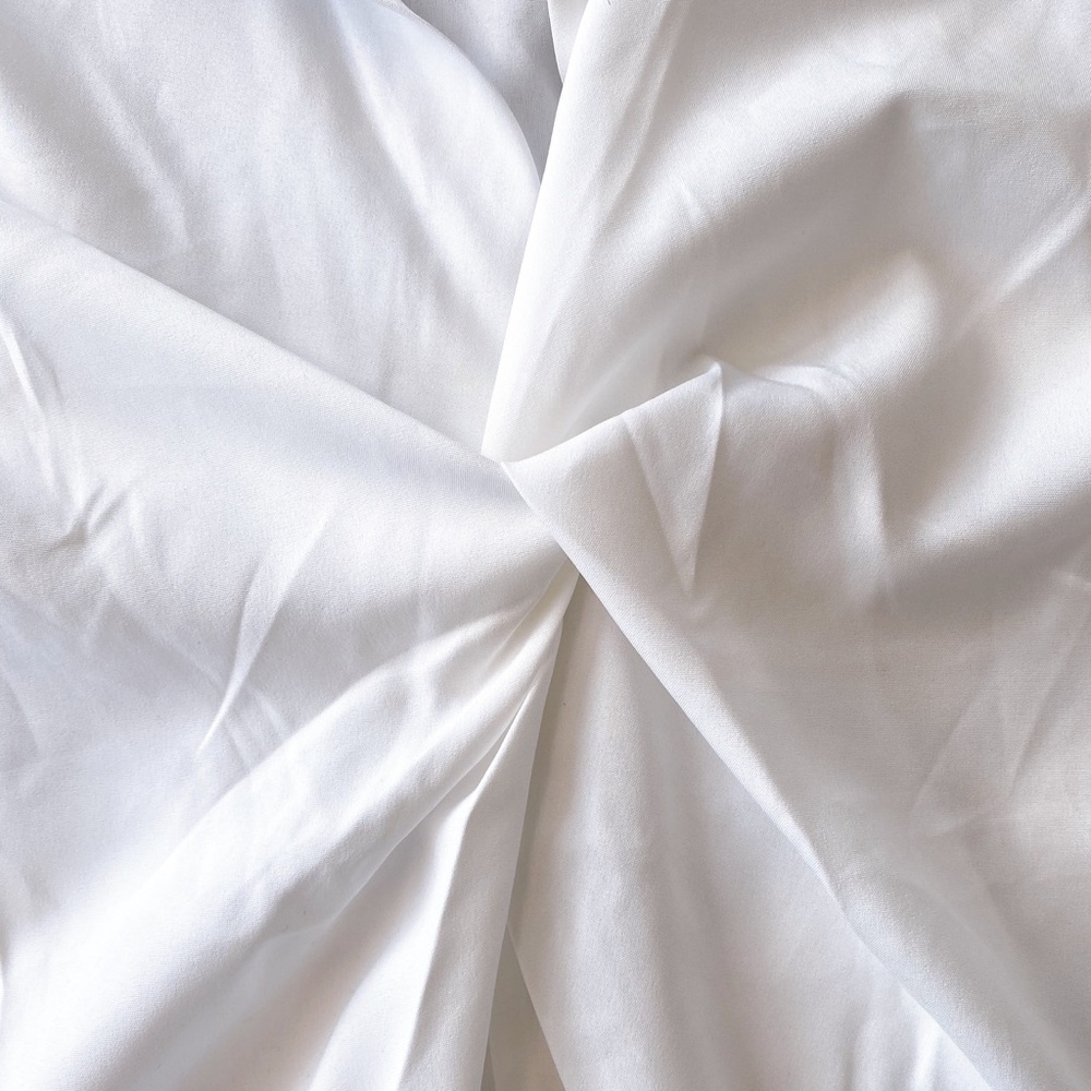 🐚 CLASSIC WHITE TWIST FRONT BLOUSE! - Picture 7 of 7